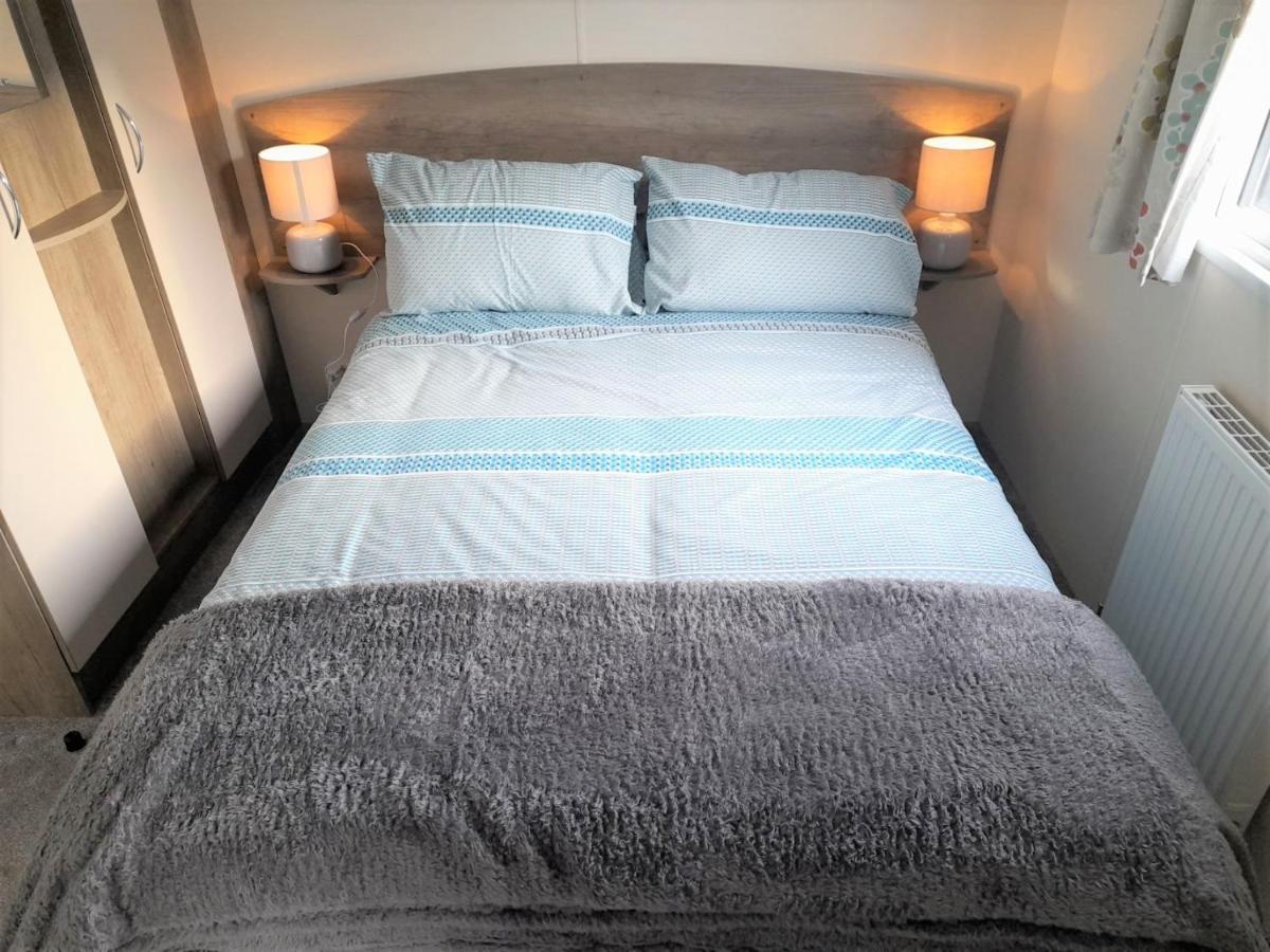 3 Bedroom Modern Caravan Sleeps Up To 8 Millom Exterior photo